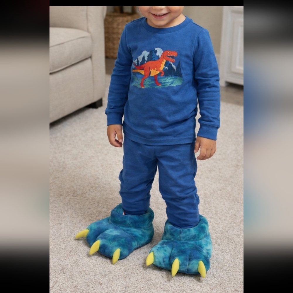 Monster slippers m/l